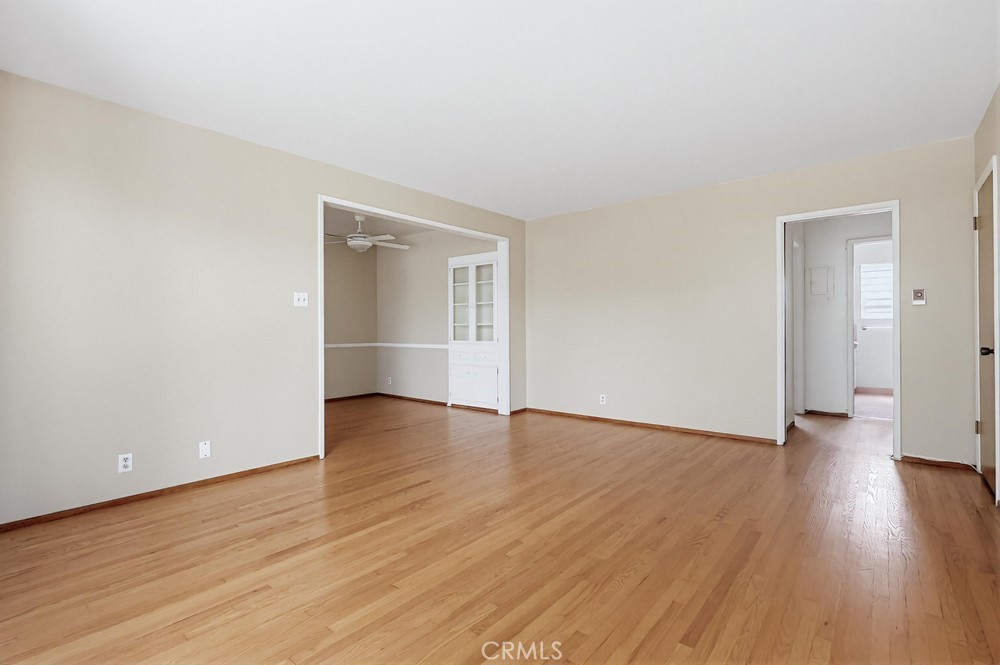 2060 E 3rd Street 3 Property Photo 9