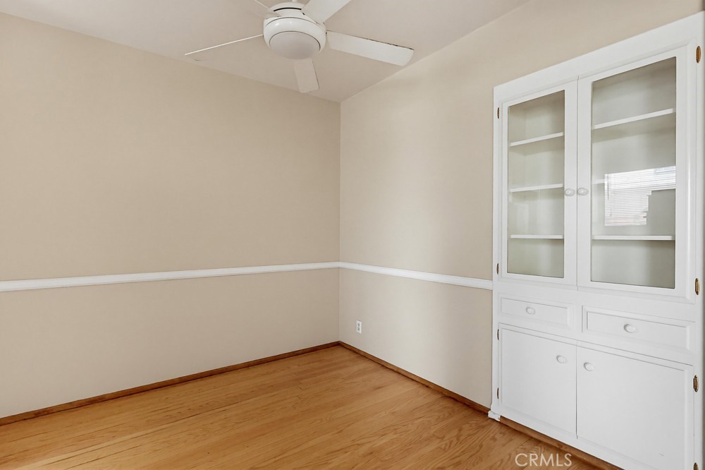 2060 E 3rd Street 3 Property Photo 17