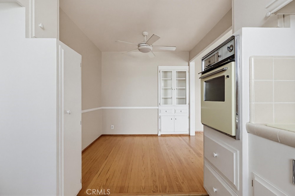 2060 E 3rd Street 3 Property Photo 27
