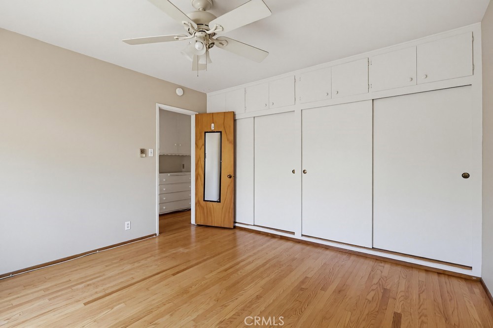 2060 E 3rd Street 3 Property Photo 36