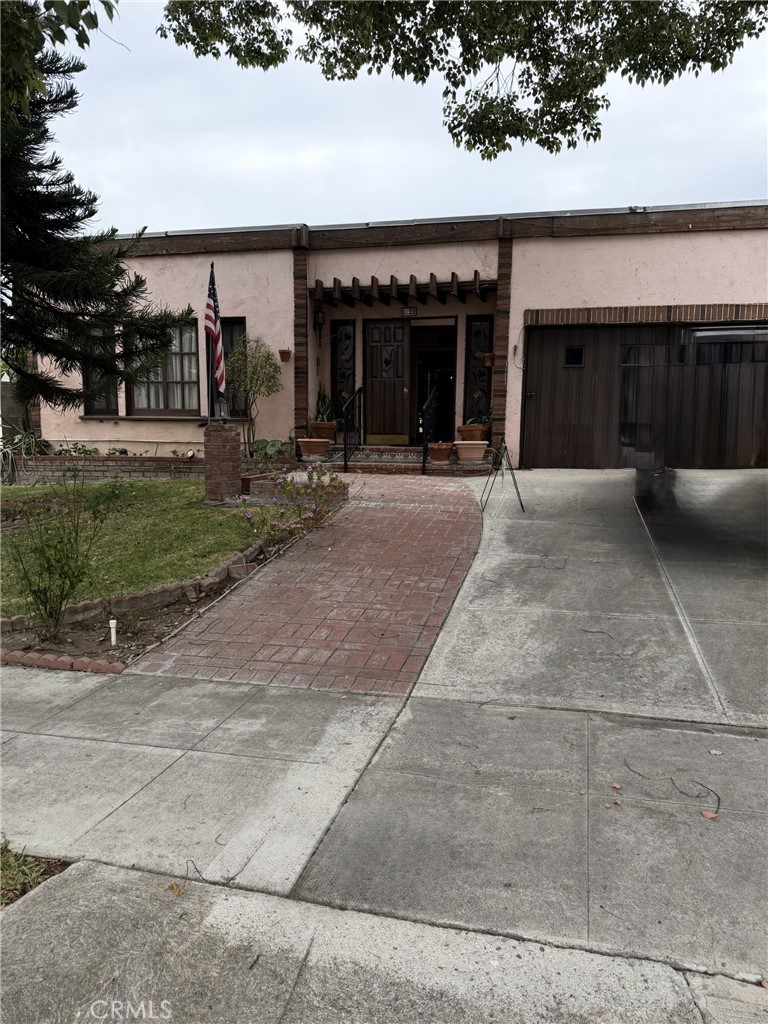 1221 Idlewood Property Photo 1