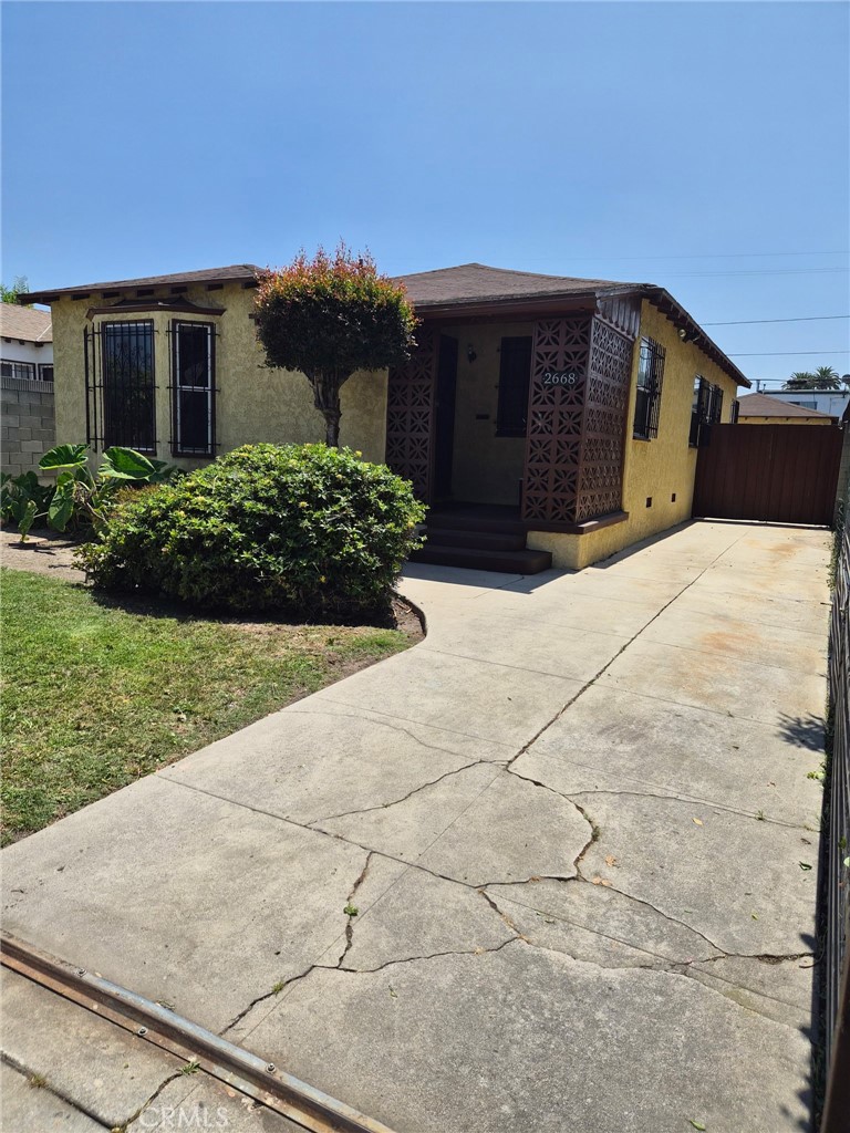 2668 S Cloverdale Avenue Property Photo 1