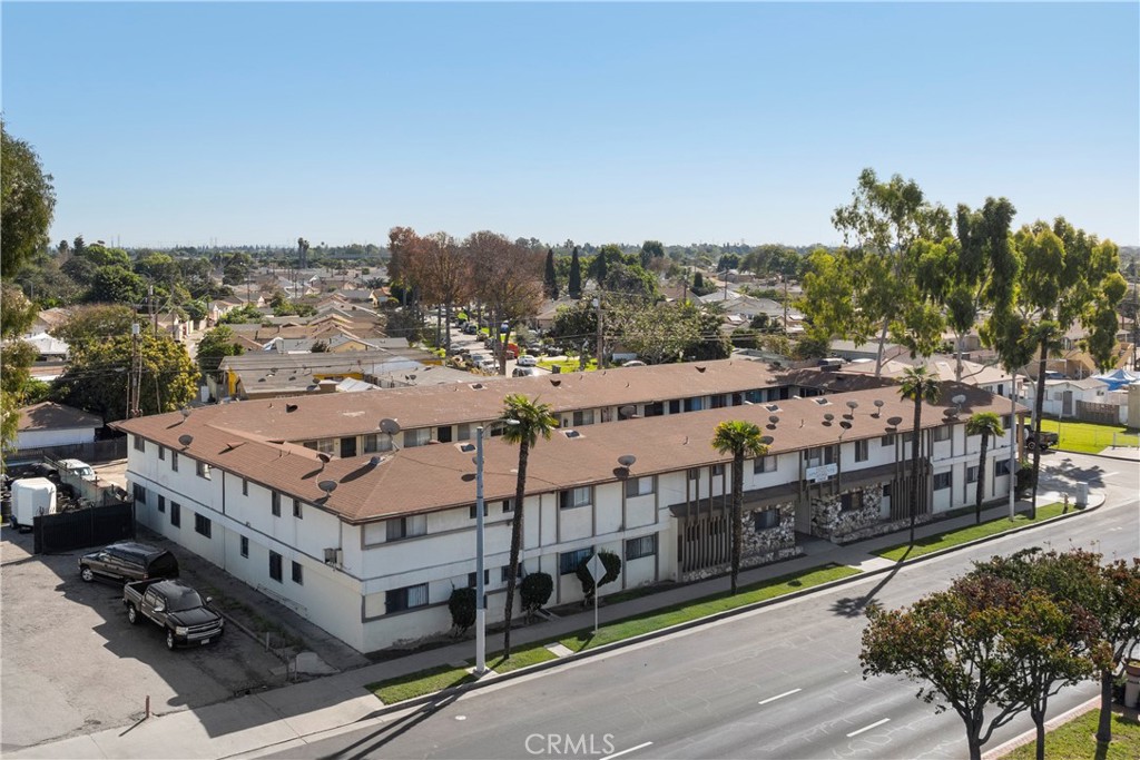 12424 Atlantic Property Photo 2