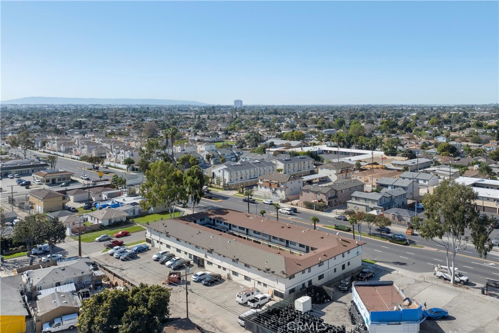 12424 Atlantic Property Photo 5