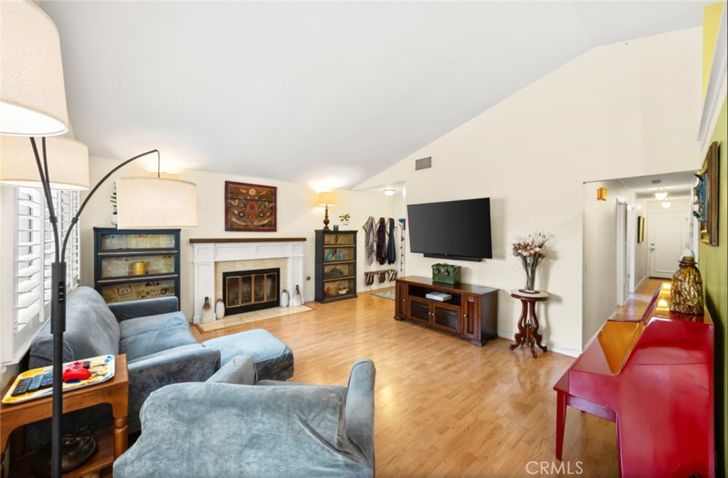 1213 Eckenrode Property Photo 6