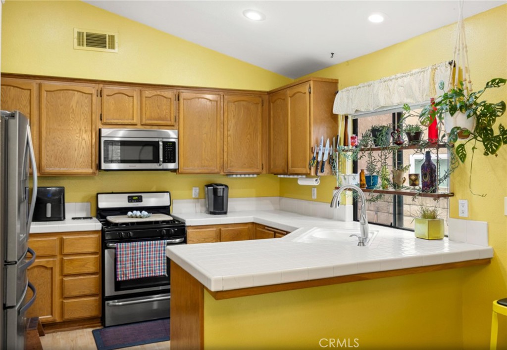 1213 Eckenrode Property Photo 12