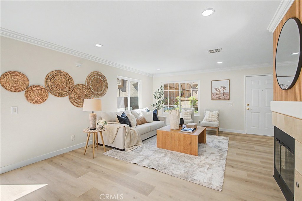 14682 Moon Crest Lane, #b Property Photo 1