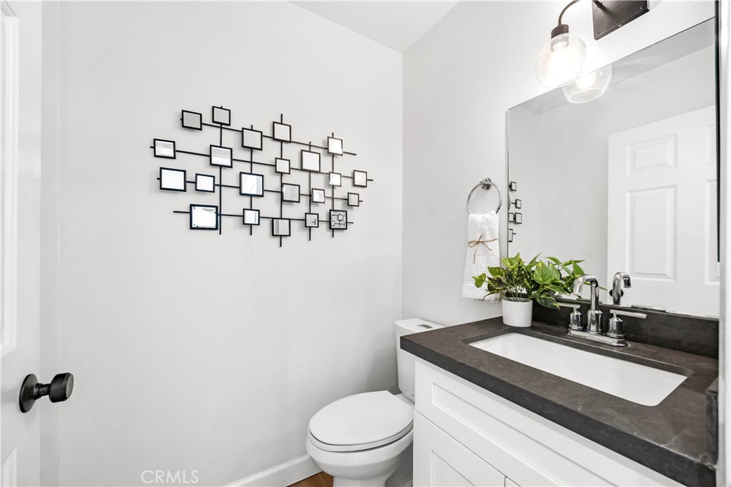 3822 Clayton Avenue Property Photo 12