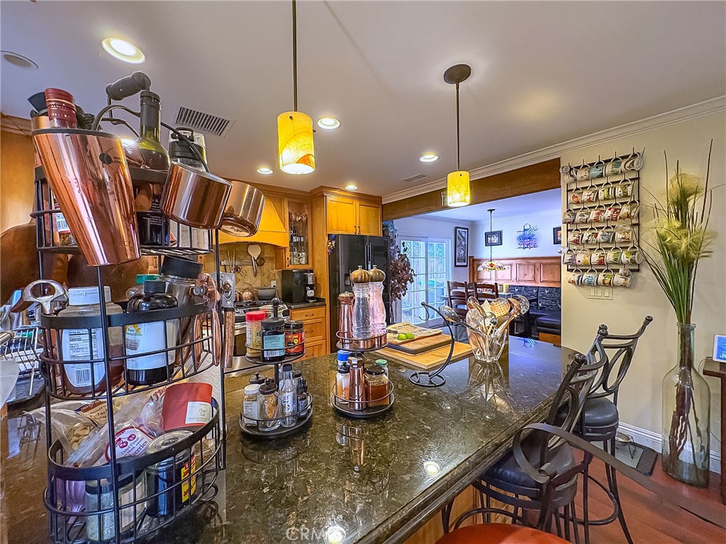 990 Trabuco Property Photo 8