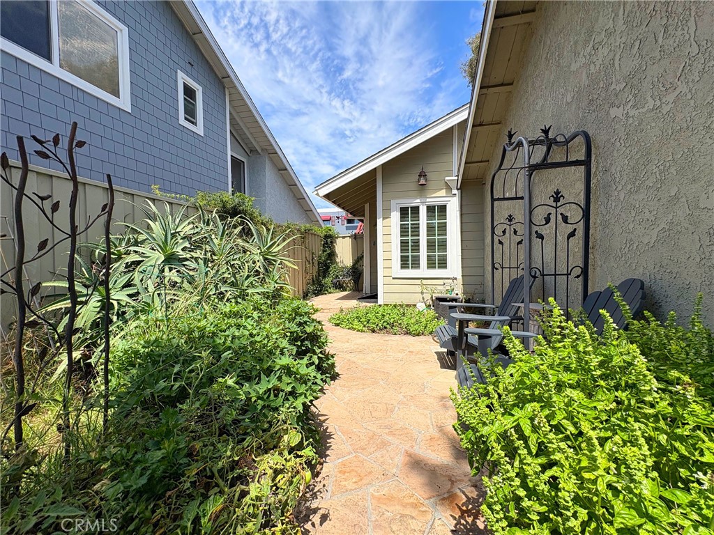 990 Trabuco Property Photo 30