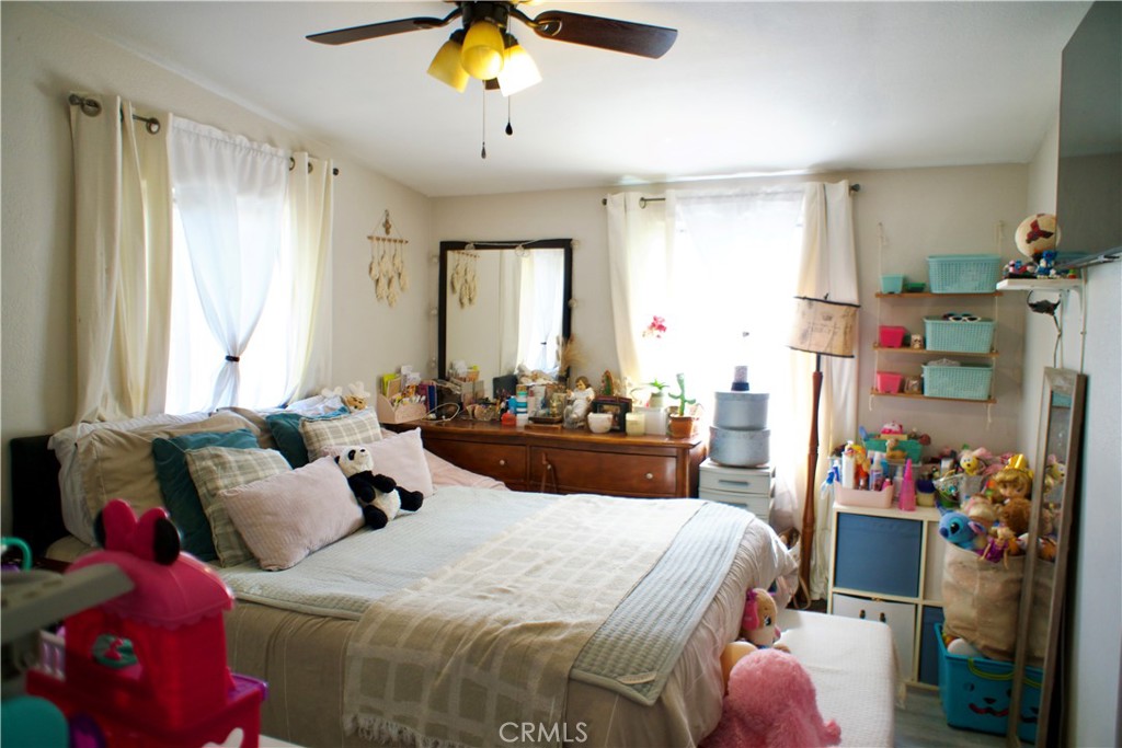 5825 N Orangecrest Property Photo 9