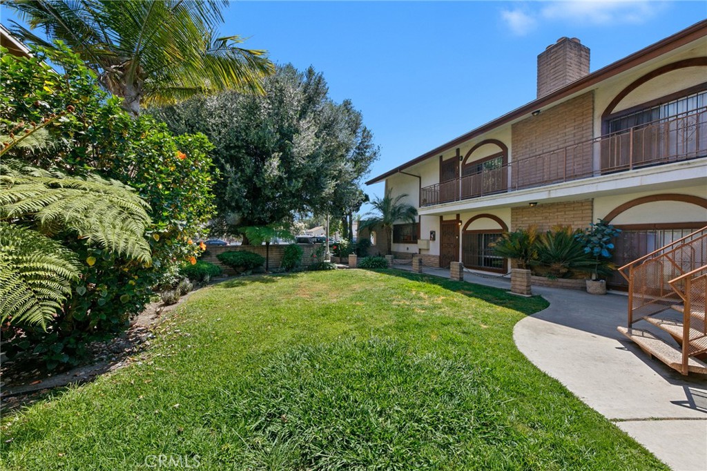245 E Artesia Property Photo 7