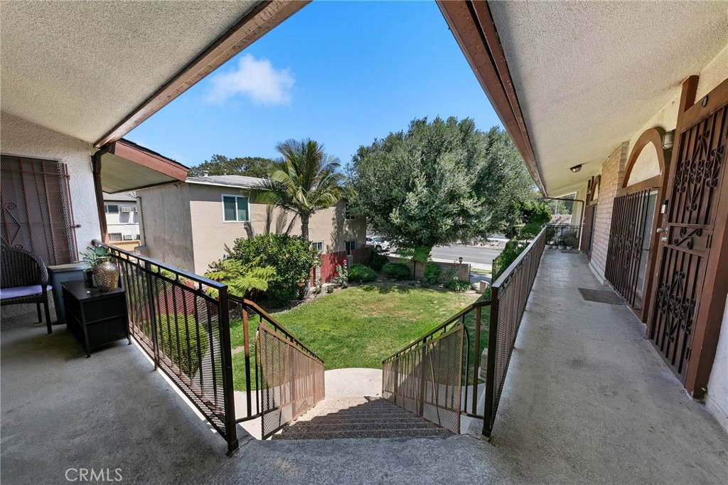 245 E Artesia Property Photo 9