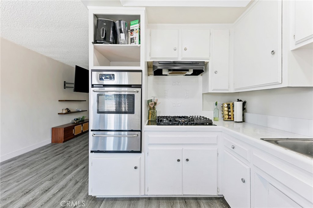 245 E Artesia Property Photo 12