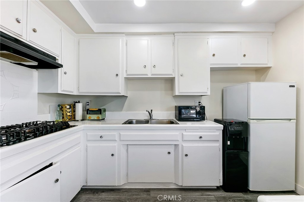 245 E Artesia Property Photo 13