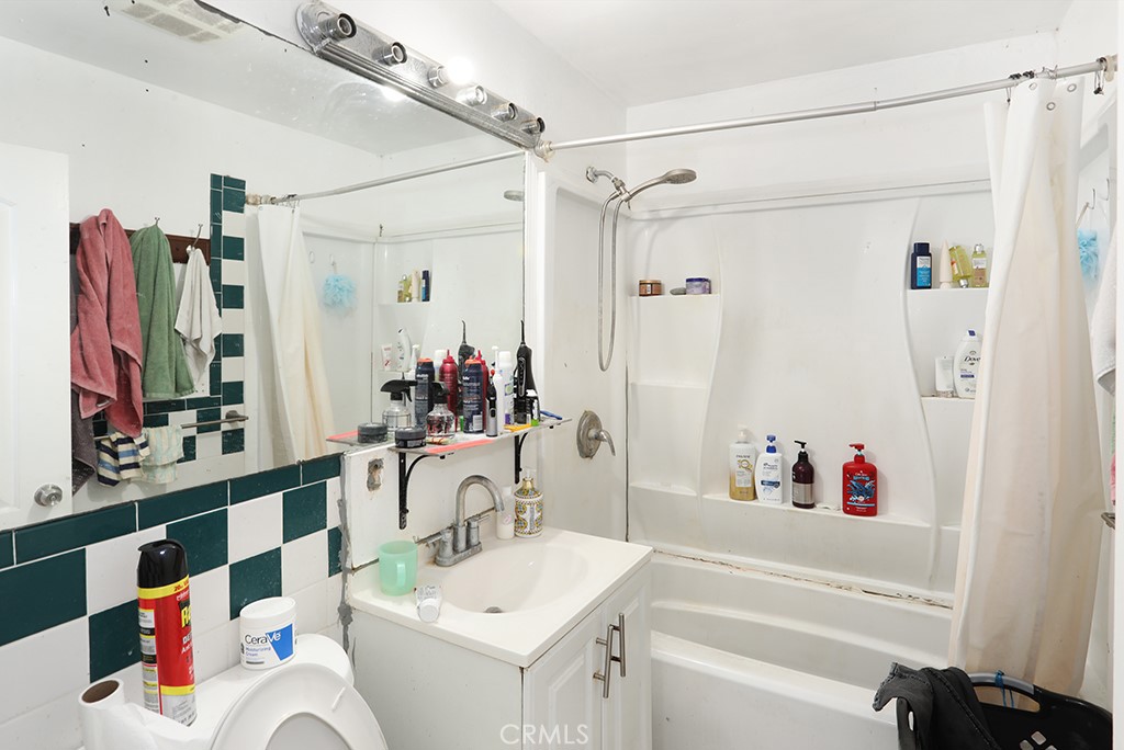 14902 Purdy Property Photo 5