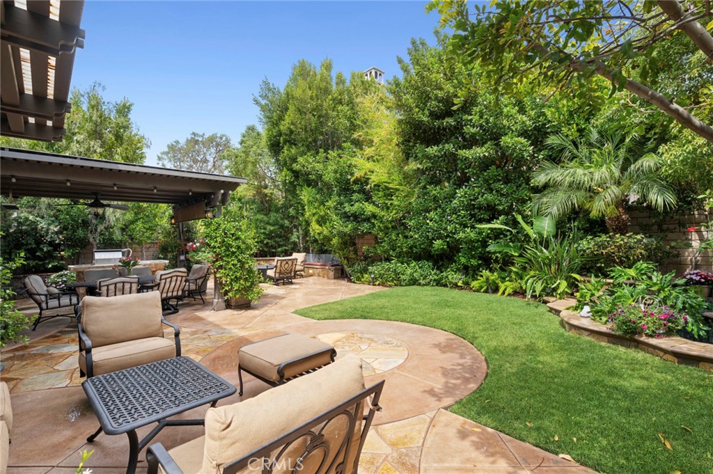 5 Franklin Property Photo 2