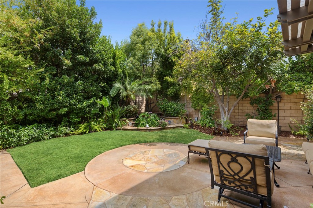 5 Franklin Property Photo 3