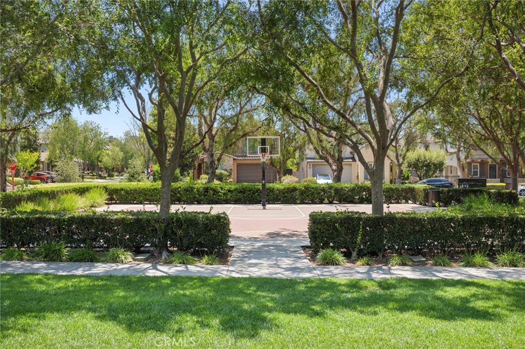 5 Franklin Property Photo 38