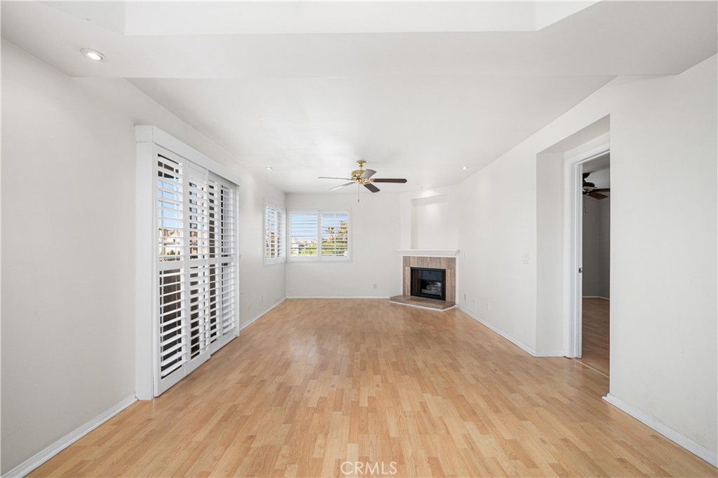 535 W 4th 311 Property Photo 3
