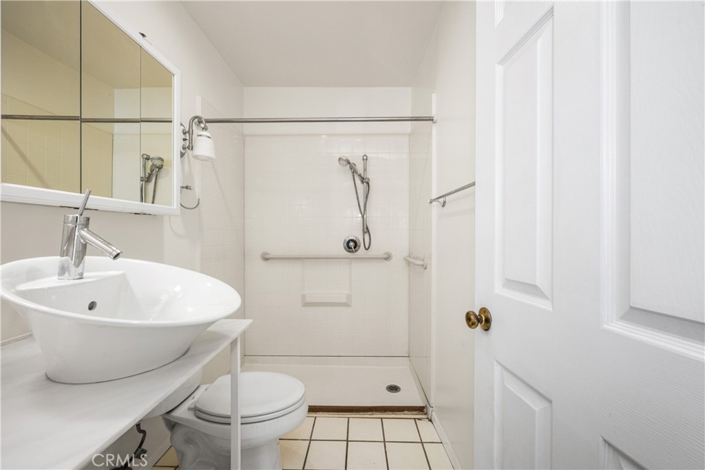 535 W 4th 311 Property Photo 35