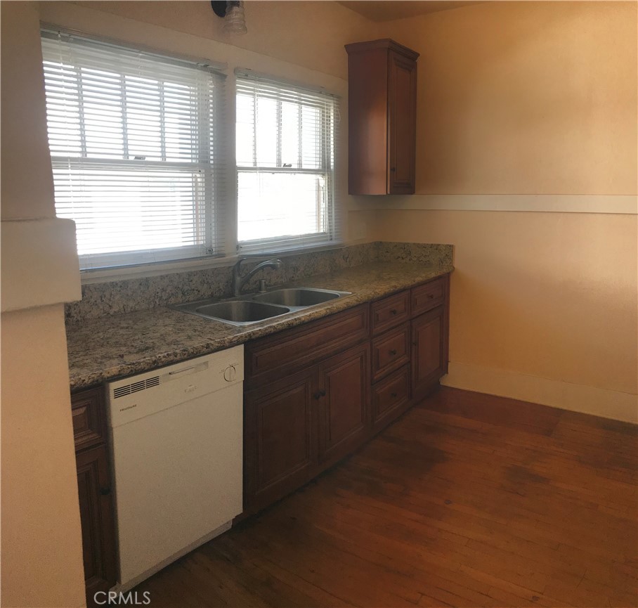 1301 N Broadway Property Photo 28