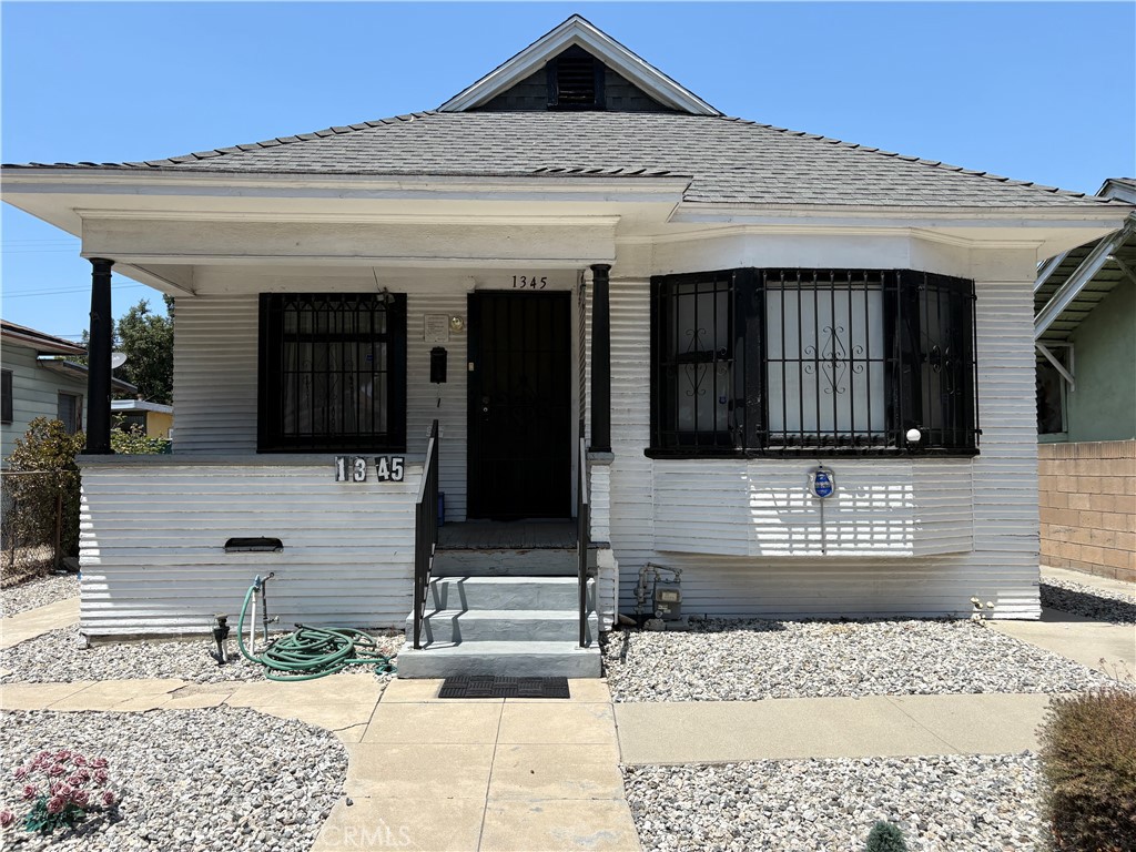 1345 E 58th St Street Property Photo 1