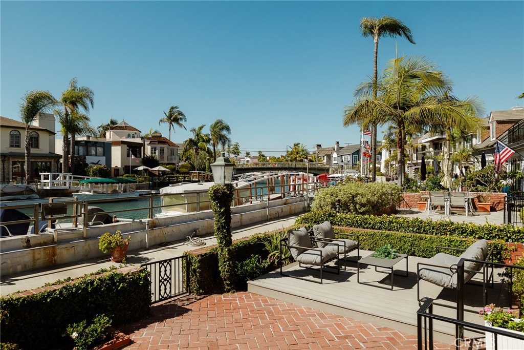 181 Rivo Alto Canal Property Photo 33
