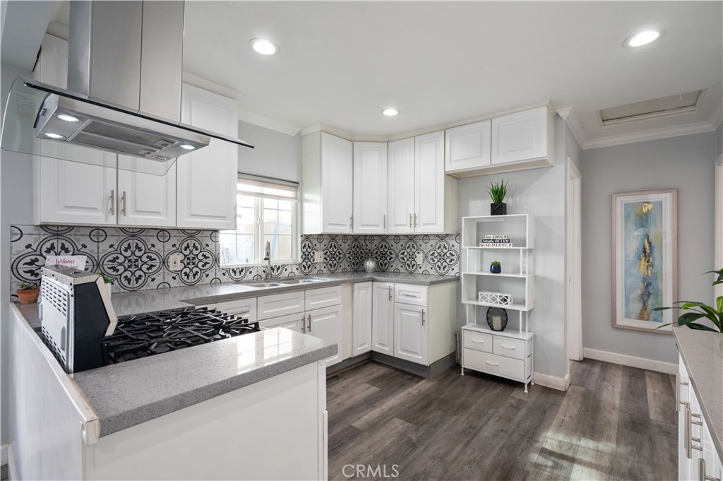 46 Pleasant Street Property Photo 8