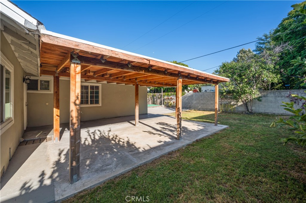 46 Pleasant Street Property Photo 28