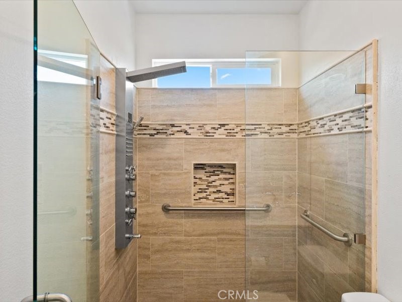 7561 Baerss Road Property Photo 15
