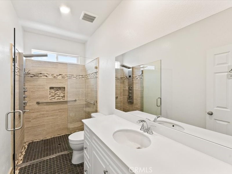 7561 Baerss Road Property Photo 16