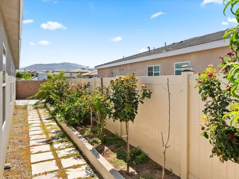 7561 Baerss Road Property Photo 23
