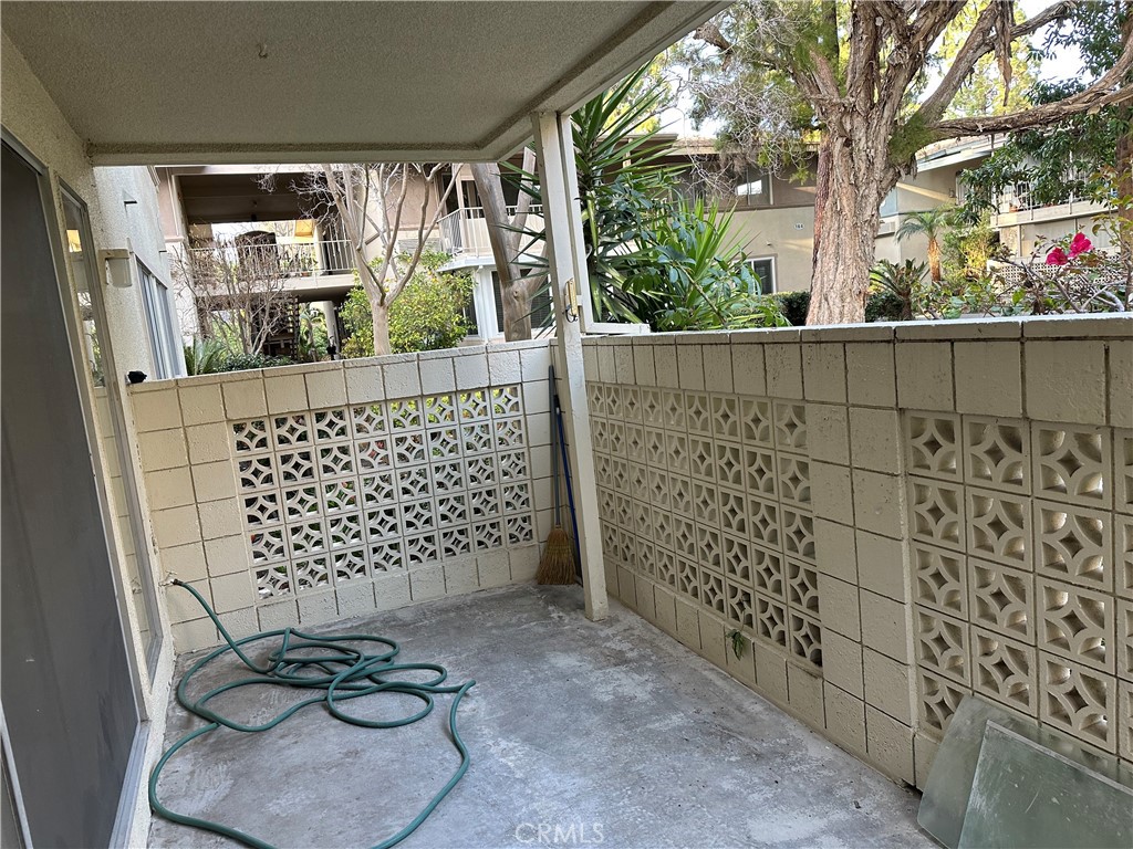 163 Avenida Majorca B Property Photo 11