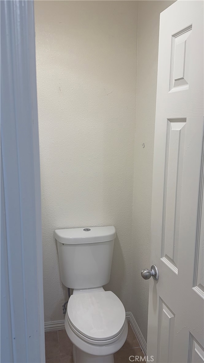 218 E 25th Property Photo 15