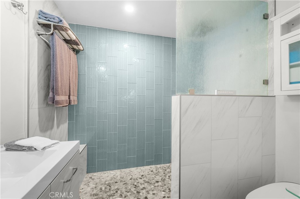 333 Junipero Avenue 1c Property Photo 6