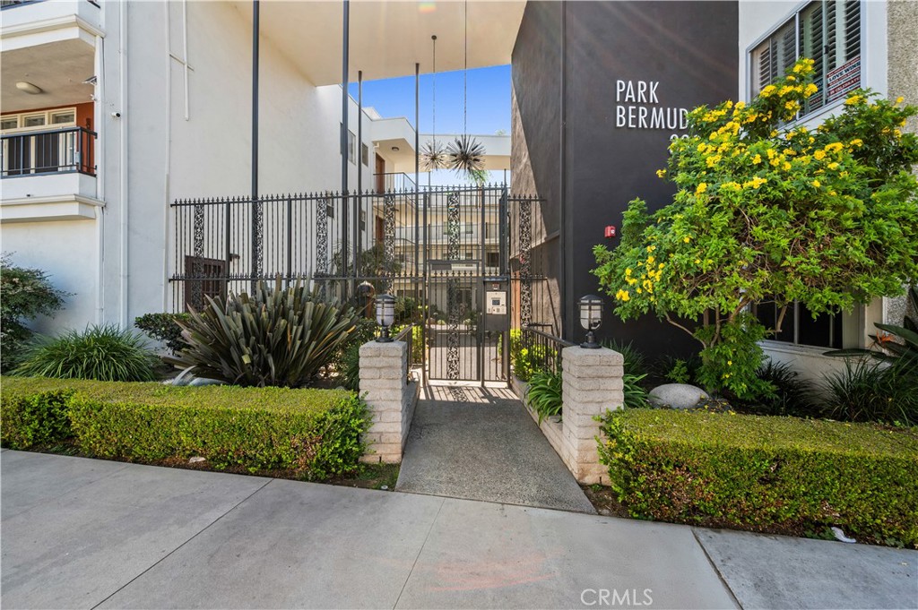 333 Junipero Avenue 1c Property Photo 8