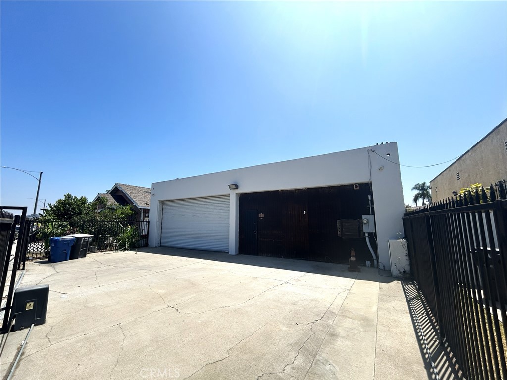 1404 Alamitos Property Photo 2