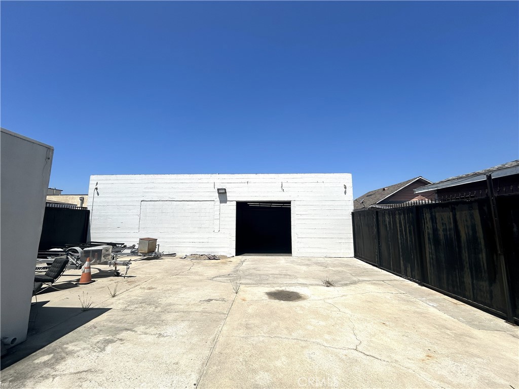 1404 Alamitos Property Photo 11