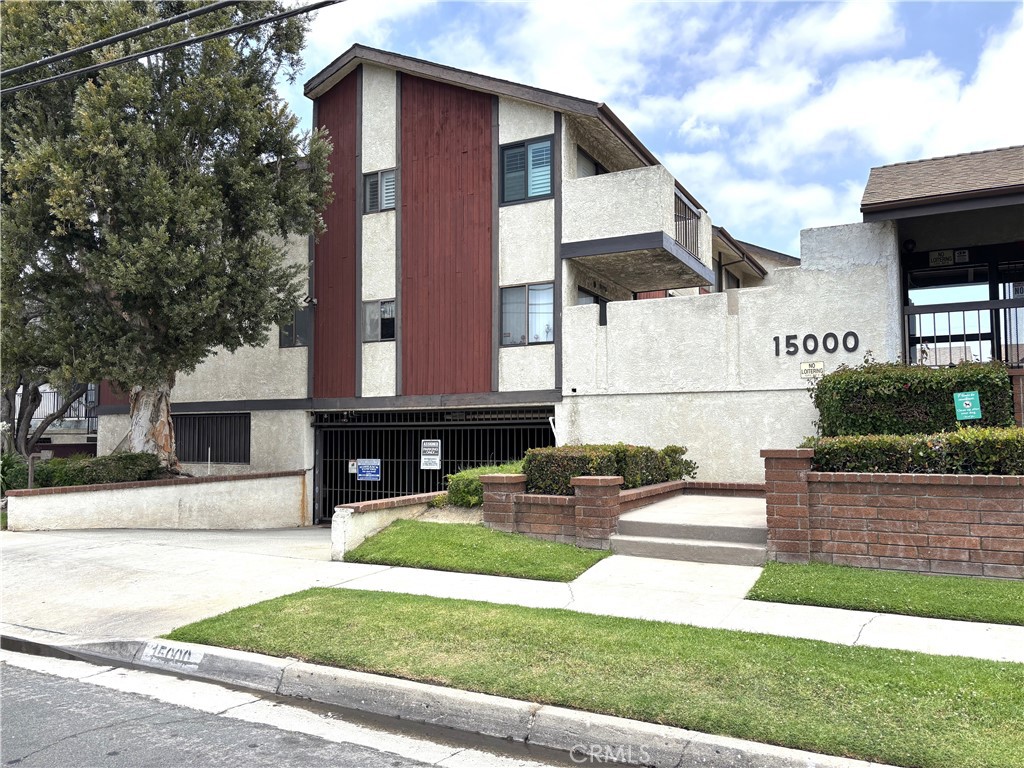 15000 Halldale Avenue 114 Property Photo 2