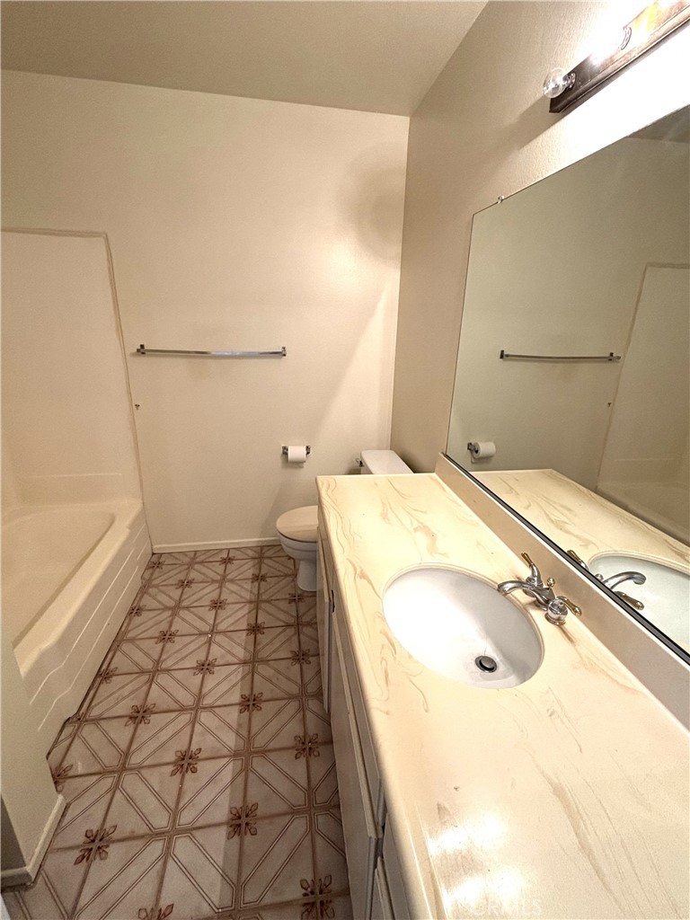 15000 Halldale Avenue 114 Property Photo 14