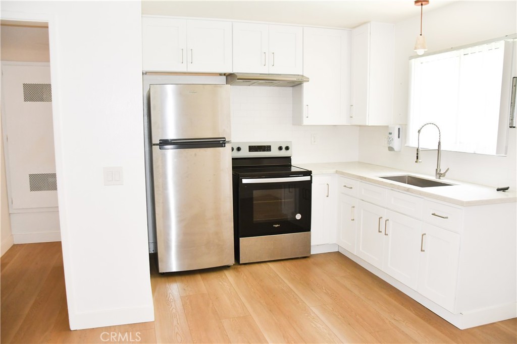994 Valencia 104 Property Photo 9