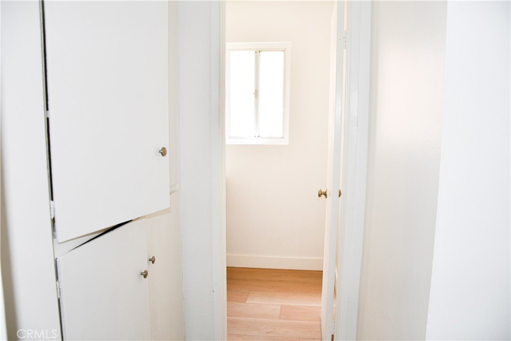 994 Valencia 104 Property Photo 17