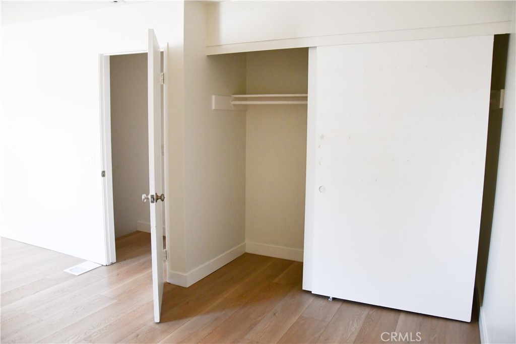 994 Valencia 104 Property Photo 22