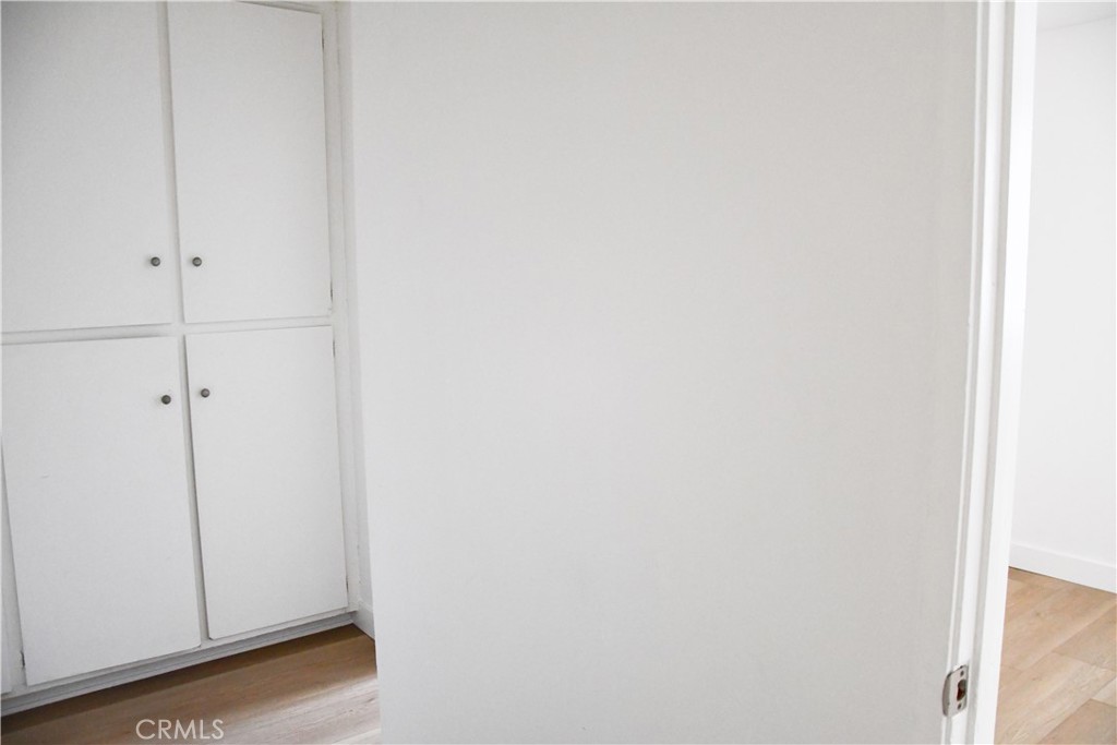 994 Valencia 104 Property Photo 26