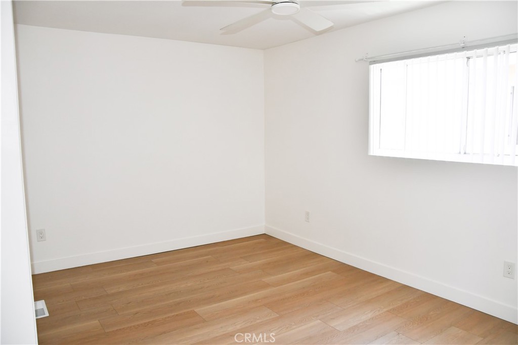 994 Valencia 104 Property Photo 31