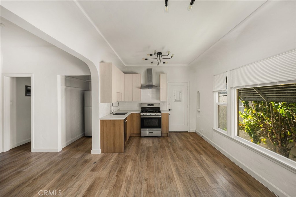 1861 -1871 Pacific Avenue Property Photo 14