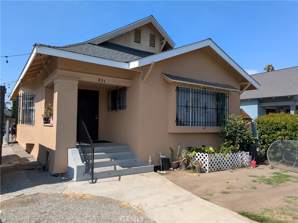 434 W 48th Street Property Photo 1