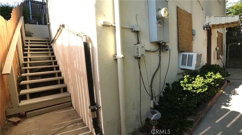 6237 Haviland Property Photo 4