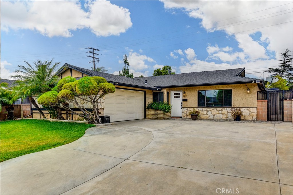 3819 Aleman Avenue Property Photo 1